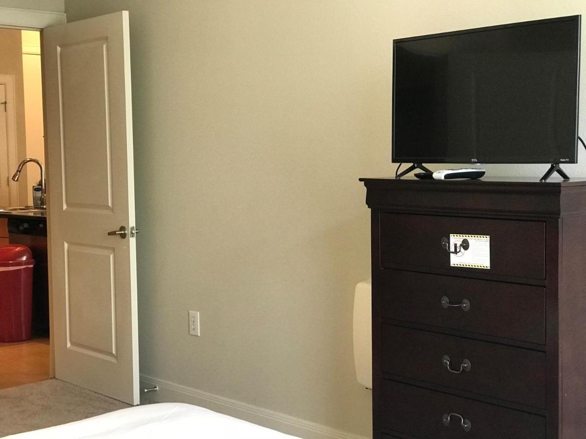 Spacious Furnished Resort Style Apartments Tomball Rom bilde